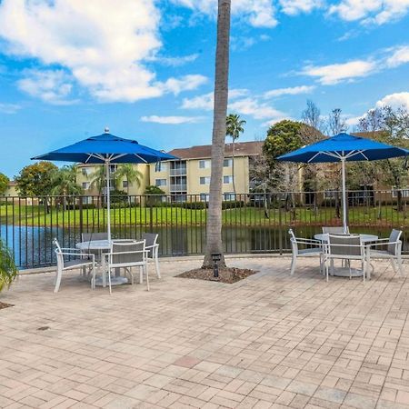 Luxurious Apartments With Pool And Gym At Boynton Beach Exterior foto